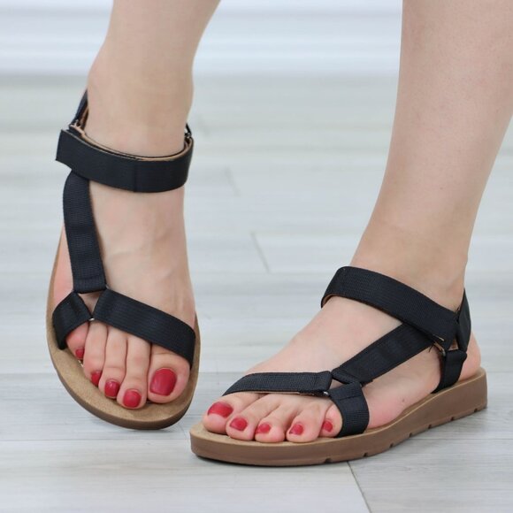 Womens Strappy Sandals Comfortable Sole Adjustable Summer Shoes For Land / Water - Picture 5 of 13